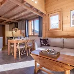 Alpine Escape Facing The Aiguille Du Midi Chalet *