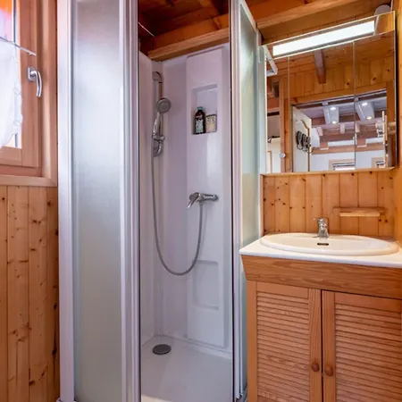 Chalet Charming Small With Aiguille Du Midi View *