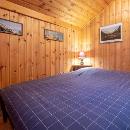 Charming Small With Aiguille Du Midi View *